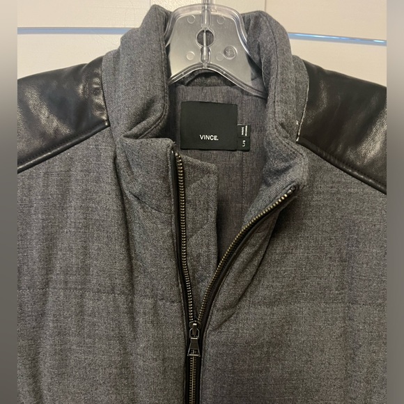 VINCE Wool Blend Leather Trim
Men's Vest l - Picture 2 of 6